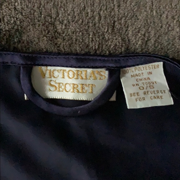 Victoria Secret Robe - Picture 3 of 4